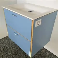 Badeværelsesmøbel med 3 skuffer