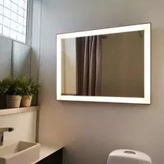 Loevschall Pisa spejl med LED lys 80x60 cm