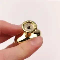 "Oval" knopgreb guld