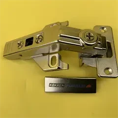 BLUM hængsel til knæklåge i hjørneskab