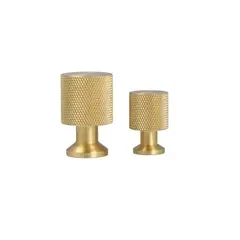 Nyboder_Mobelknop_i_messing_uden_lak_og_diamond_cut