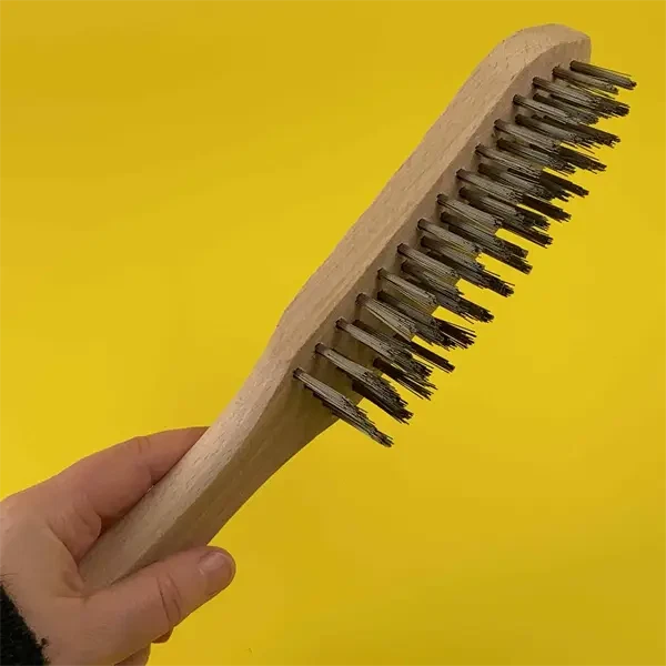 Stålbørste med træhåndtag 28 cm