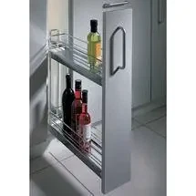 Fuldudtræk til smalt skab