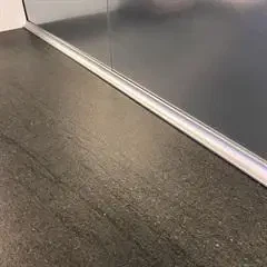 Hulkehlliste alu plast 310cm