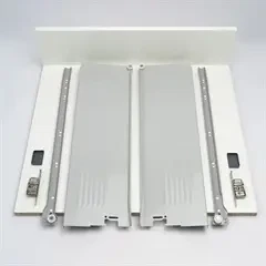 Blum Metabox tilskær-selv høj skuffe. Højde 17,4cm. Bredde op til 60 cm. Dybde 49,9 cm.