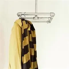 REDUCT SATELLIT - Tøjstativ af vandrør til loft