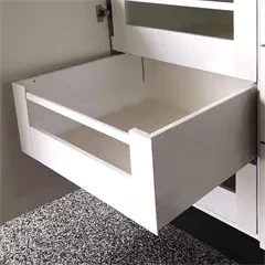 TANDEMBOX A-DESIGN hvid høj bakke efter mål med boxsider - trinløs bredde 25-120cm - dybde 40/50cm